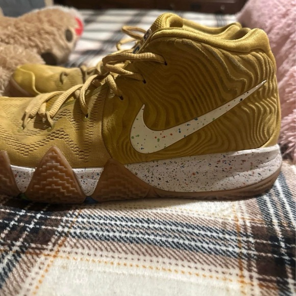 Nike Kyrie 4 Cinnamon Toast Crunch Men Shoes